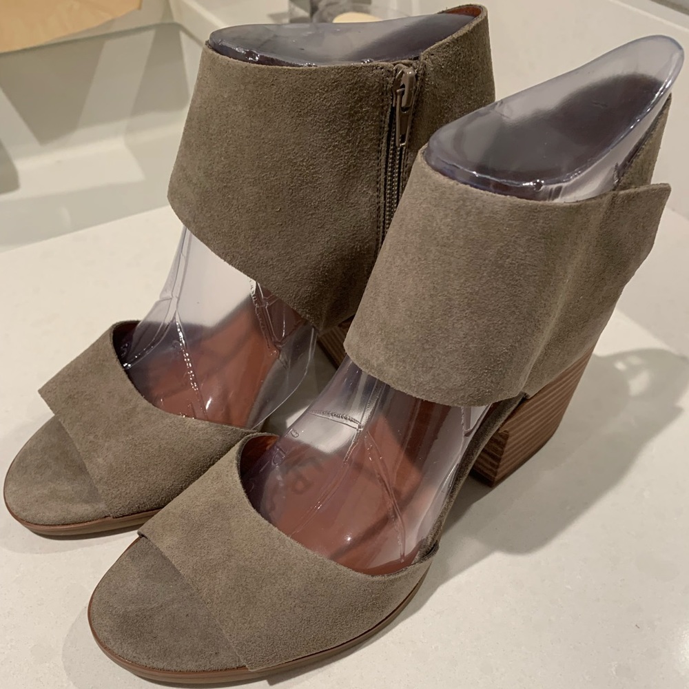 Lucky Brand Suede Open Toe Chunky Wood Shoe Sz 10